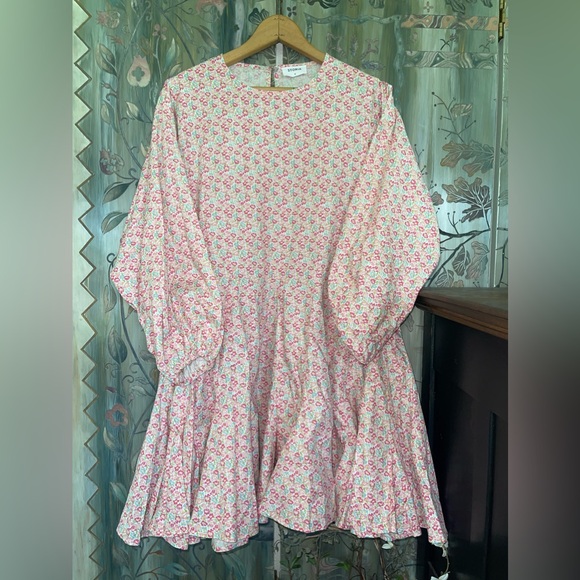 floral dress - Picture 1 of 3